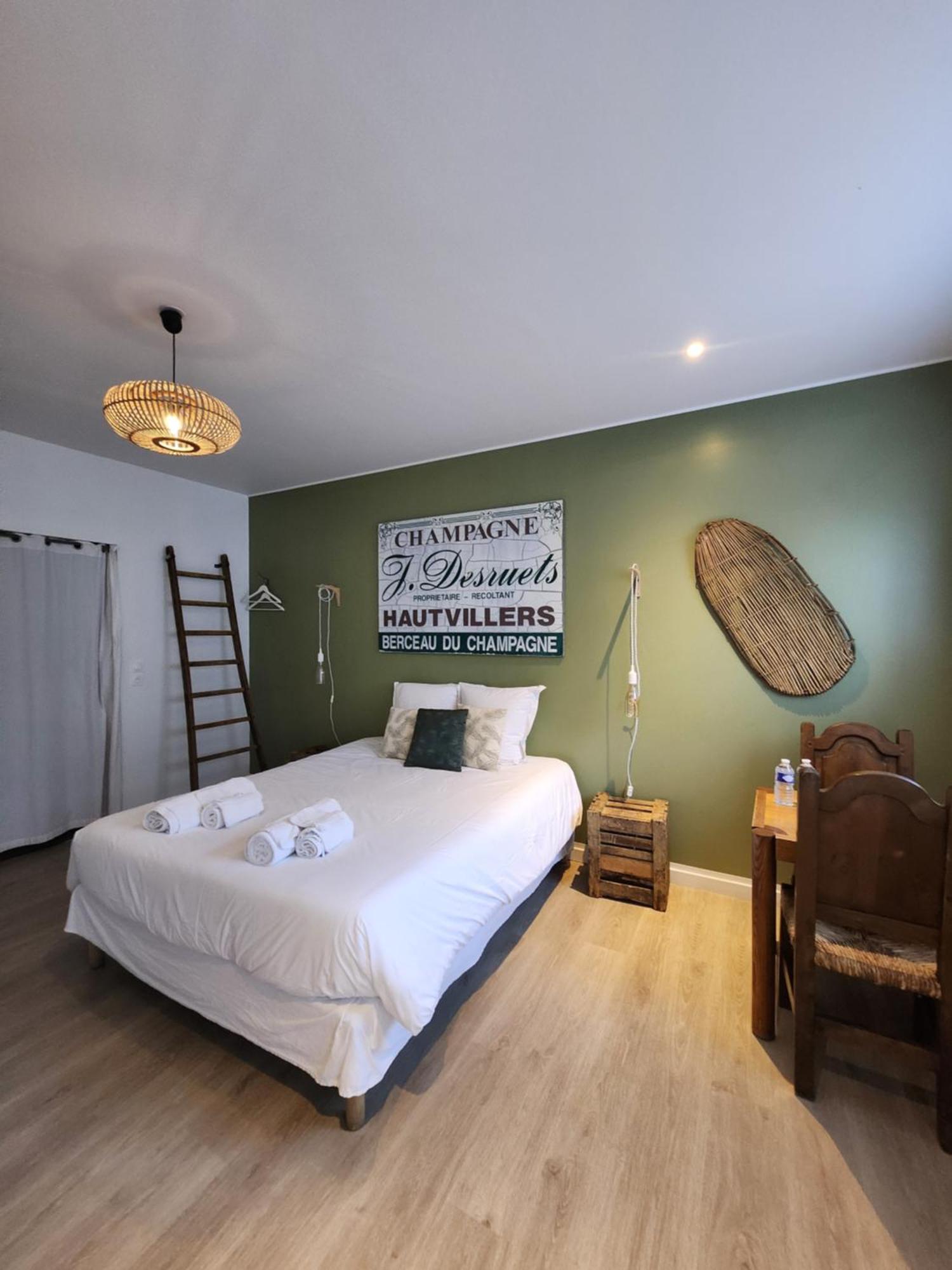 Chambres Privees Hyper-Centre Epernay Lit 160X200Cm المظهر الخارجي الصورة